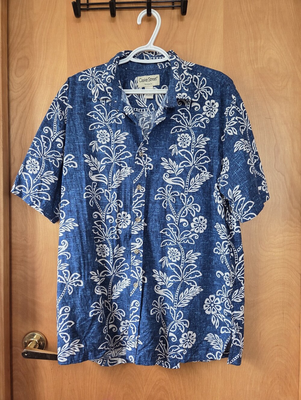 Mens L Cooke Street Hawaiian Button Down Floral Shirt